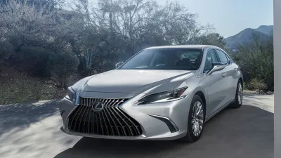 ES 300